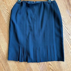 Anne Klein Pleated Black Skirt size 6